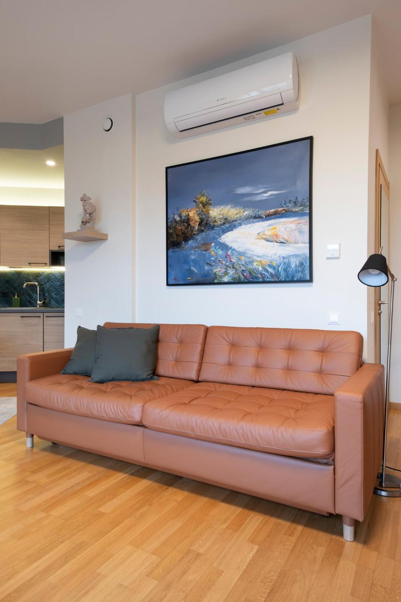 2 Bedroom Apt, 2 Garage Spots & Balconies, Self Check-in, By Cohost Druskininkai